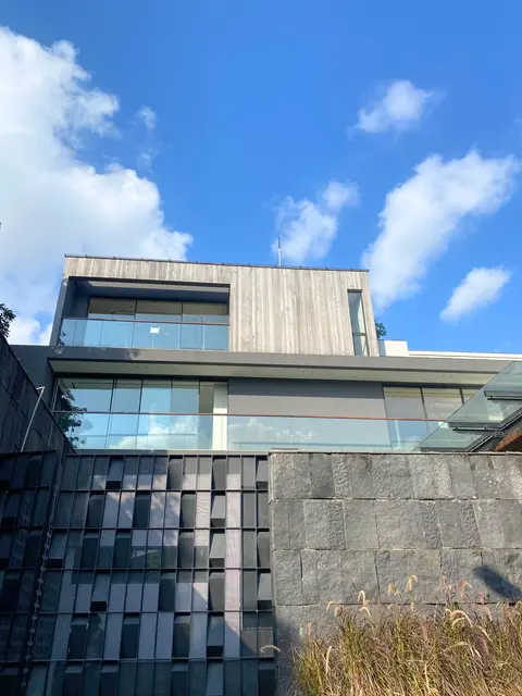Facade E Residence
